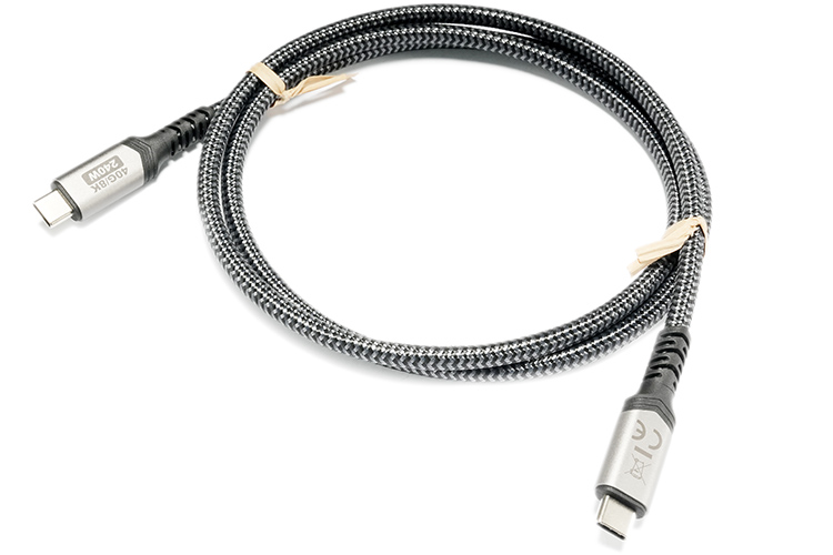 USB-C to USB-C Cable (USB 4)